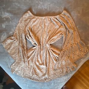 Chic Lace Blouse - Cream